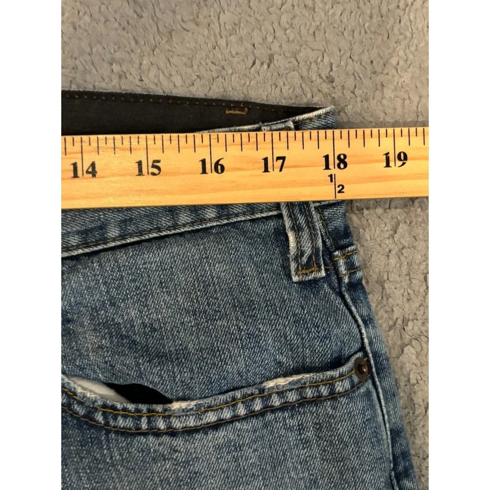 Levi Strauss Signature Authentic Jeans Mens 36x32 Low Boot Distressed Denim